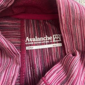 Long sleeved avalanche pink pull over